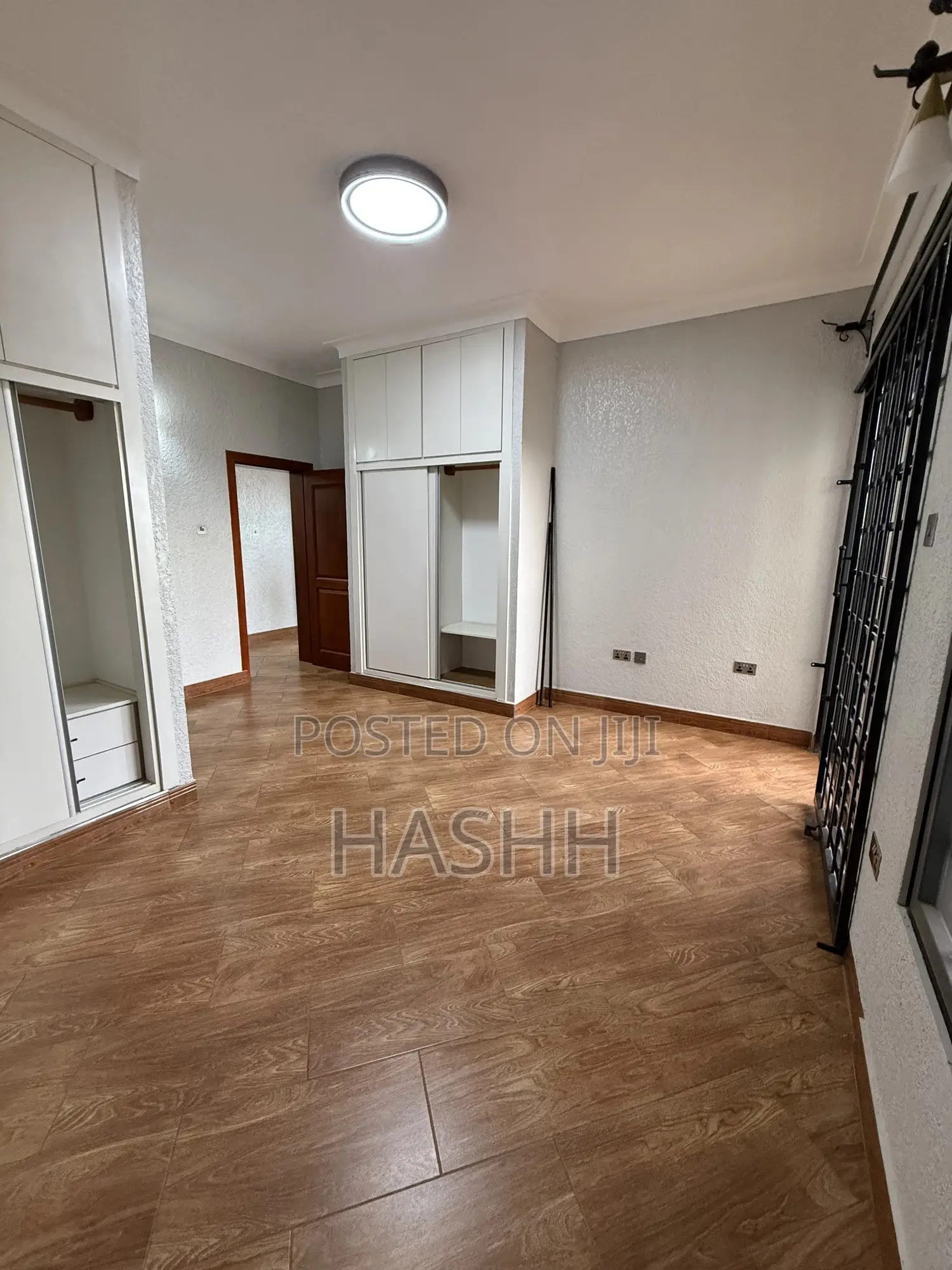 3bdrm Apartment in Muyenga, Central Division for rent