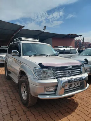 Toyota Land Cruiser Prado 2.7 5dr 2002 Pearl