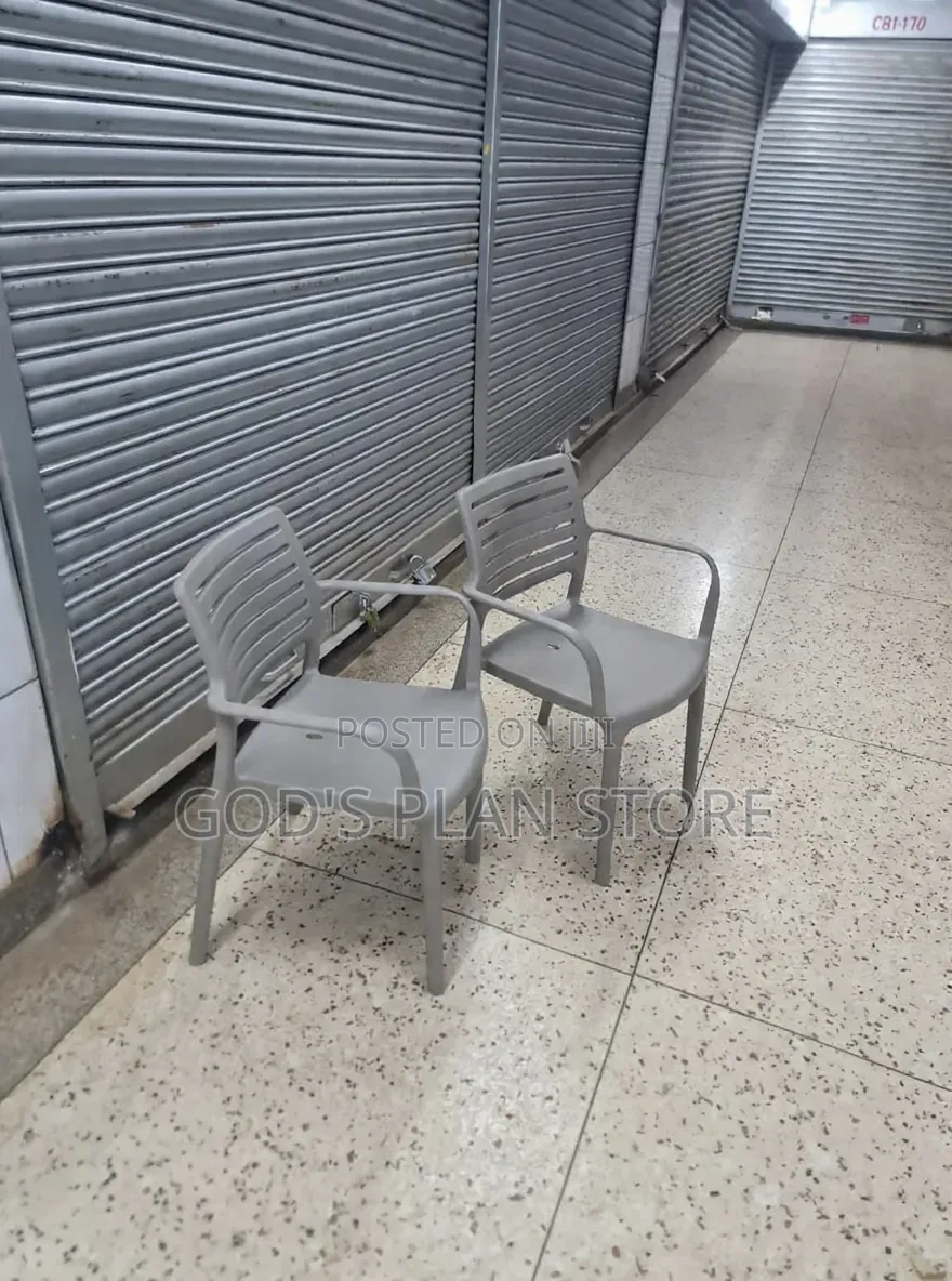 Boom Plastic Chairs Plastic Chairs