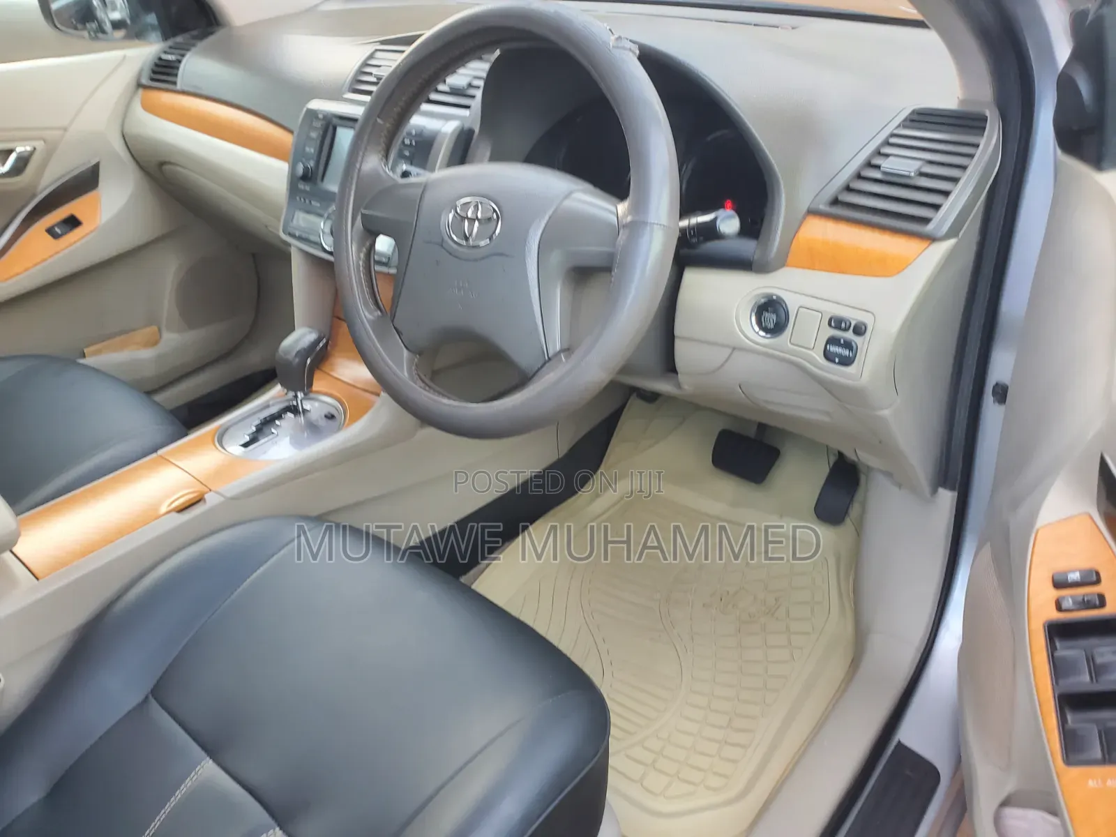 Toyota Premio 2010 Silver