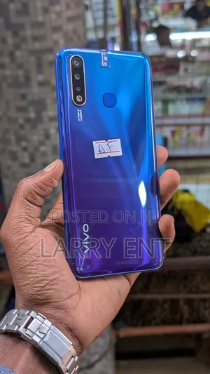Vivo Y19 128 GB Blue