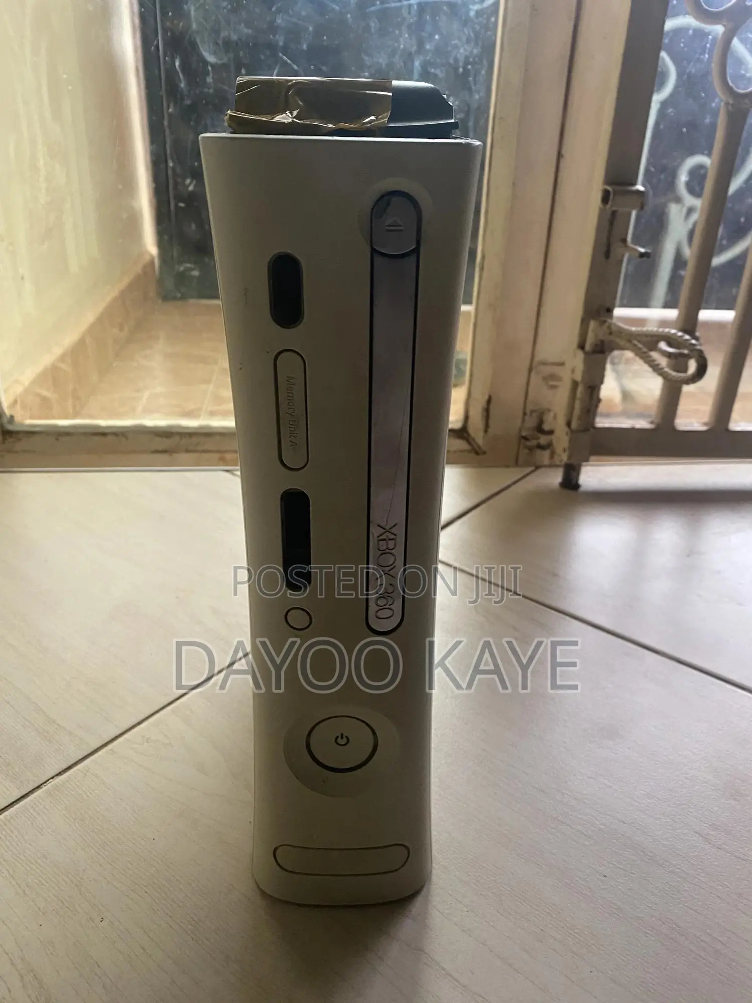 Xbox 360 Console With One Pad