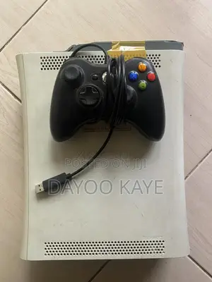 Xbox 360 Console With One Pad