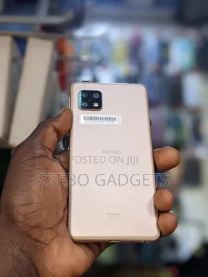 Sharp Aquos sense5G 64 GB Gold