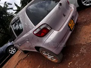 Toyota Vitz 2001 Silver