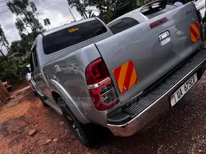 Toyota Hilux 2007 Silver