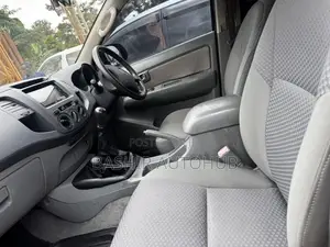 Toyota Hilux 2007 Silver
