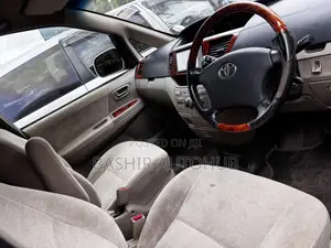 Toyota Noah 2007 White