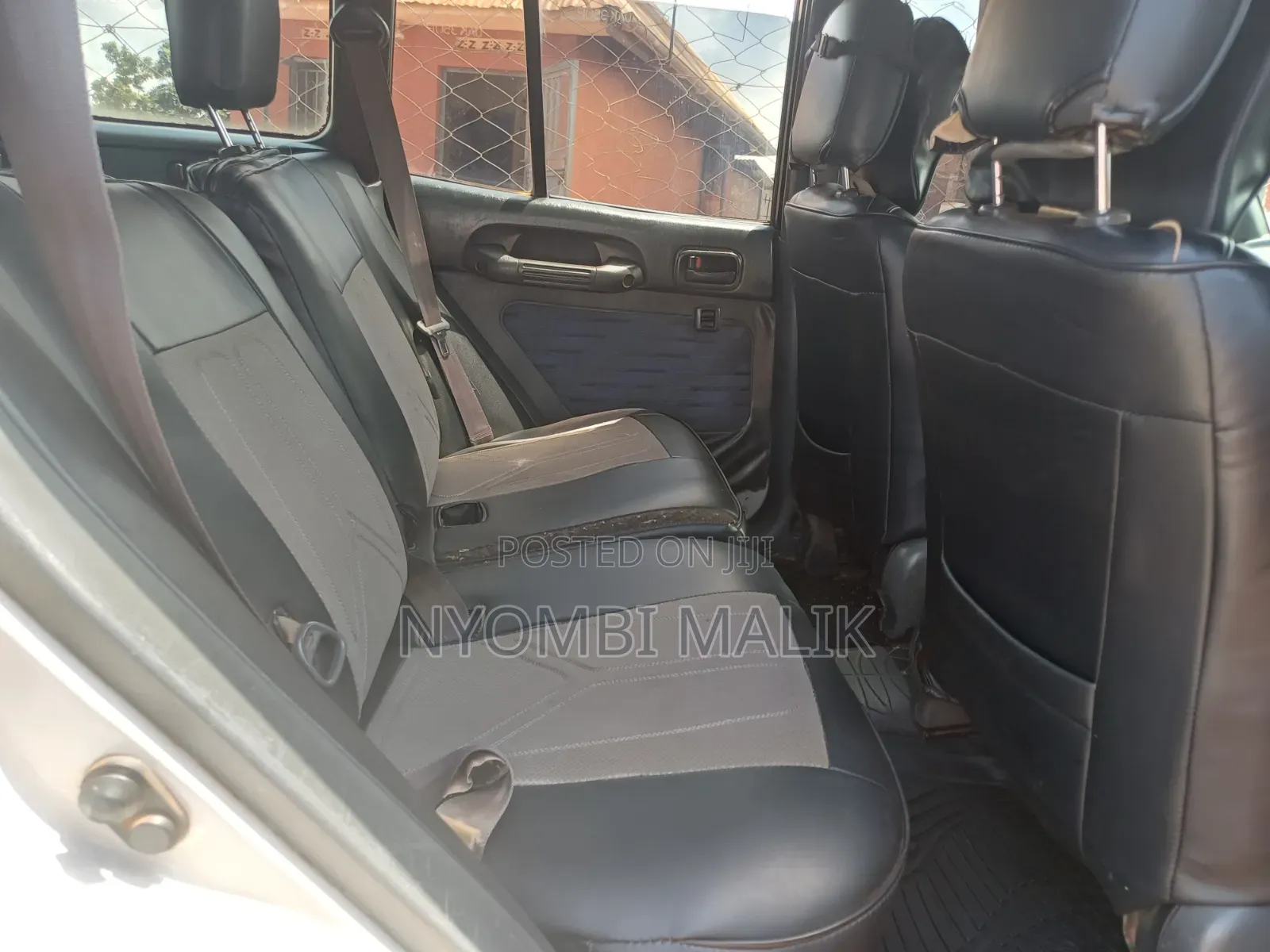 Toyota RAV4 1997 Silver