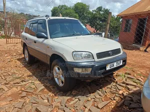 Toyota RAV4 1997 Silver