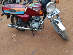 Bajaj Boxer 100 2023 Red