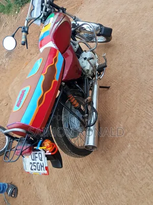 Bajaj Boxer 100 2023 Red