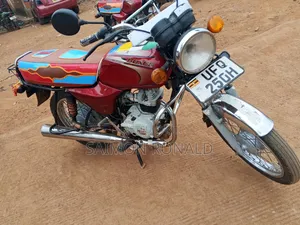 Bajaj Boxer 100 2023 Red