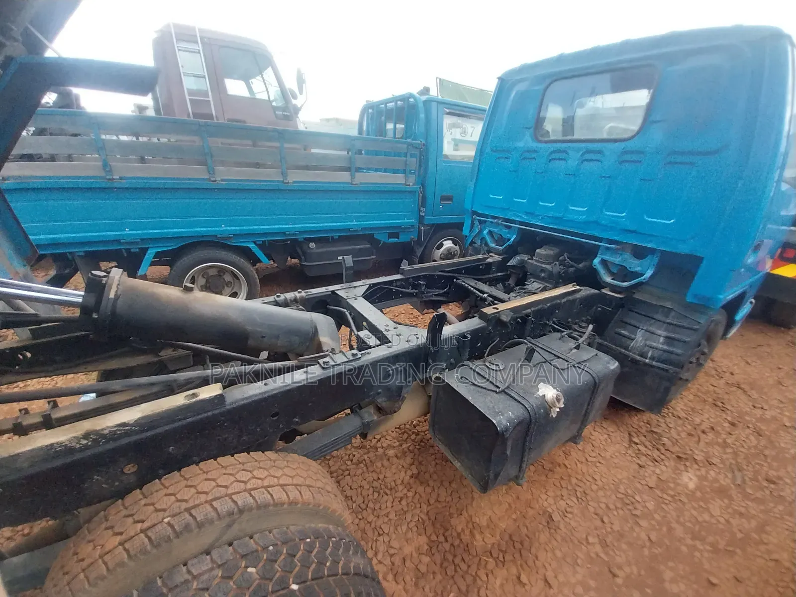 Isuzu Elf 1992 Blue