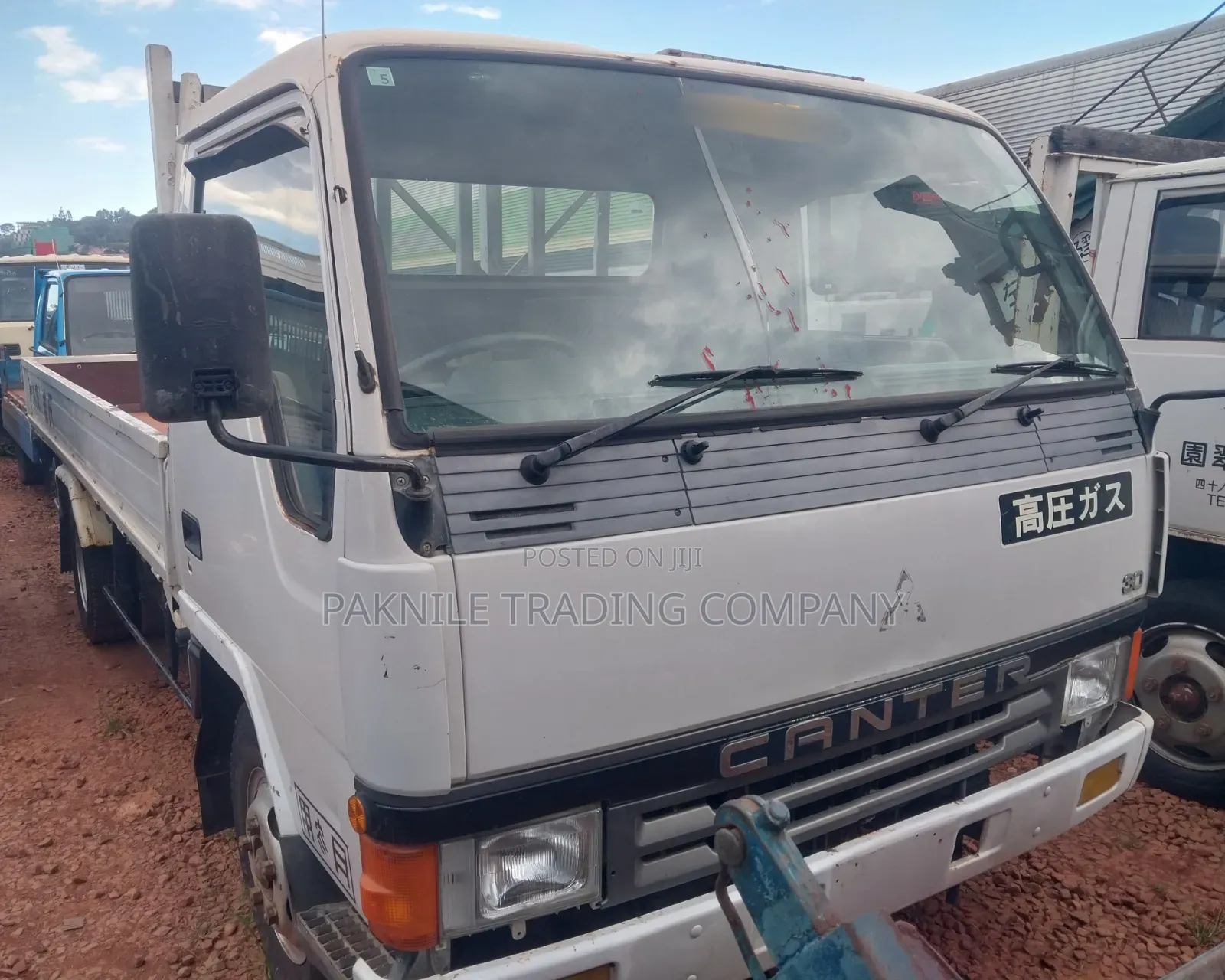 Mitsubishi Canter 1992 White