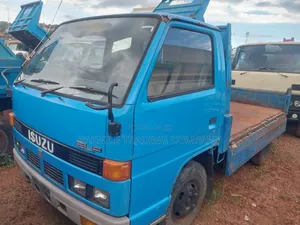 Isuzu 2 Ton Transport Truck Blue