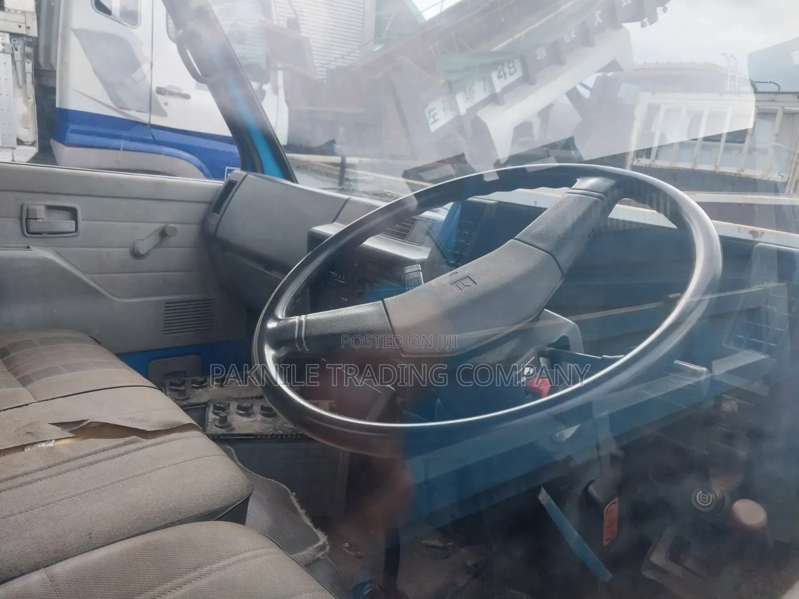 Isuzu 2 Ton Transport Truck Blue