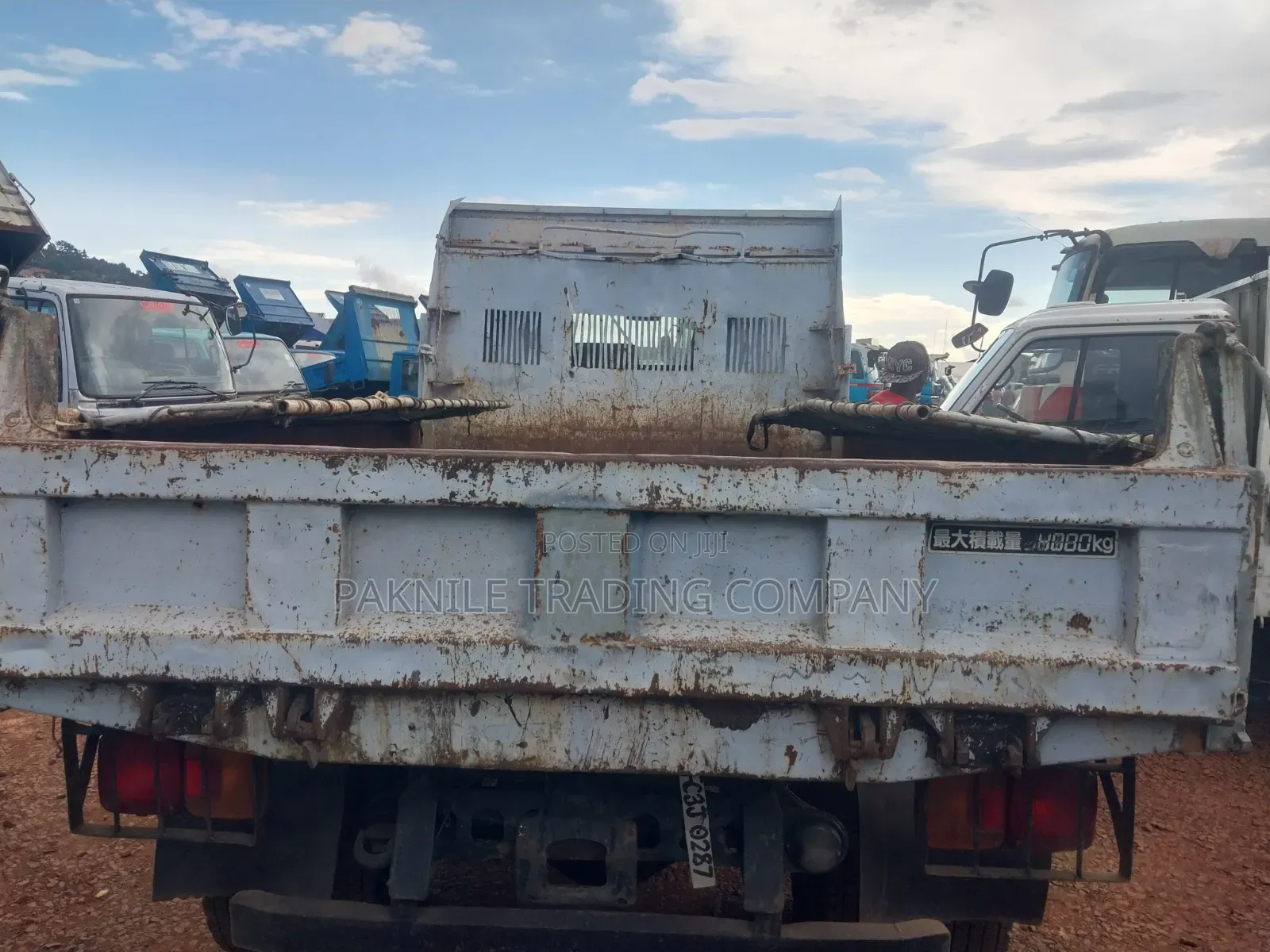 Hino 4 Ton Dump Truck White