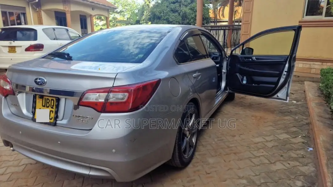 Subaru Legacy 2015 Silver