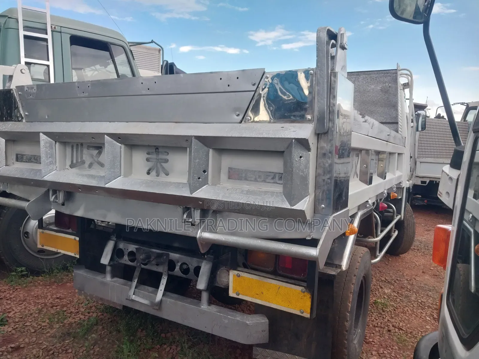 Isuzu 4 Ton Dump Truck 1991 White