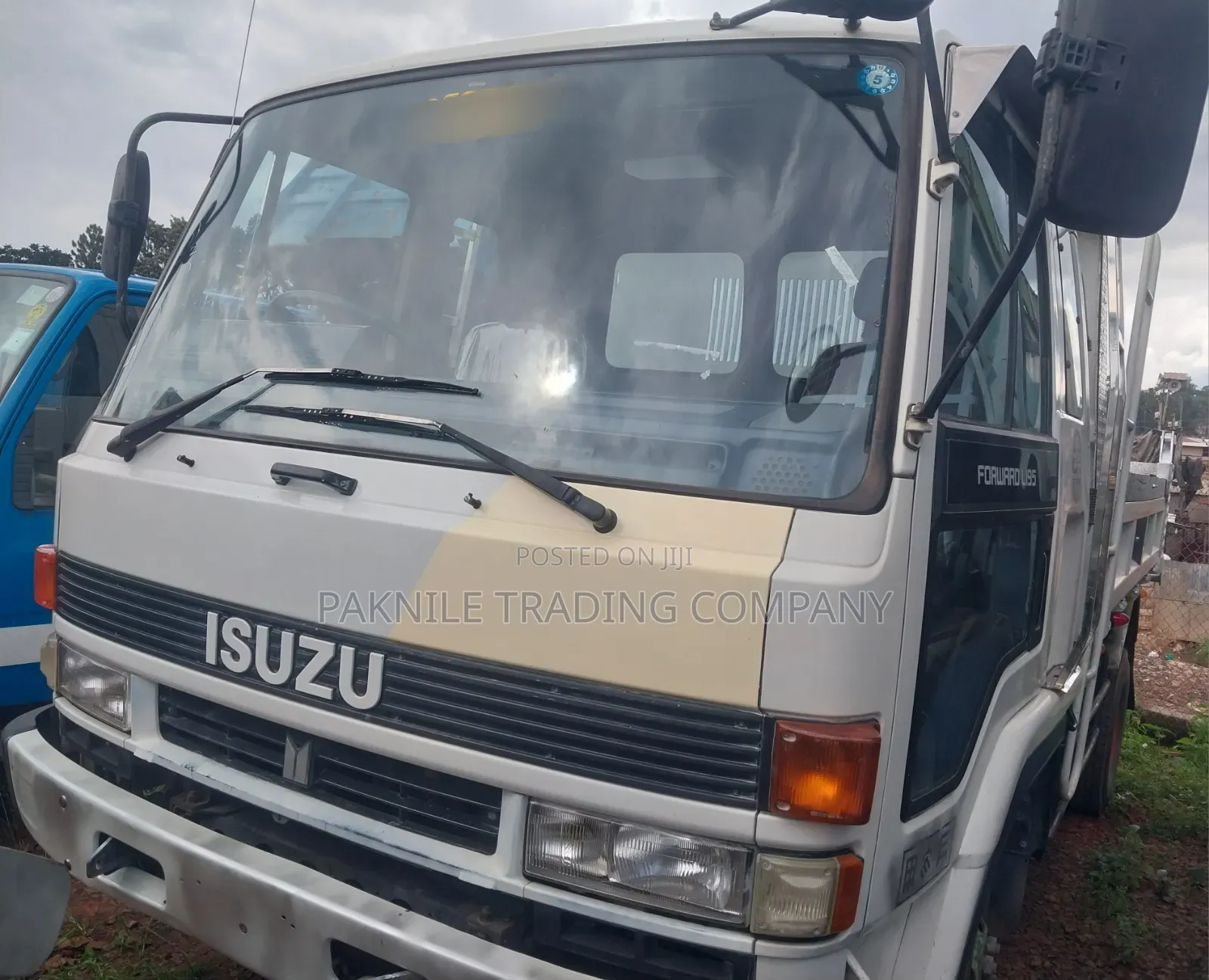 Isuzu Elf 4 Ton White 1992