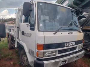 Isuzu Elf 4 Ton White 1992