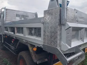 Isuzu Elf 4 Ton White 1992
