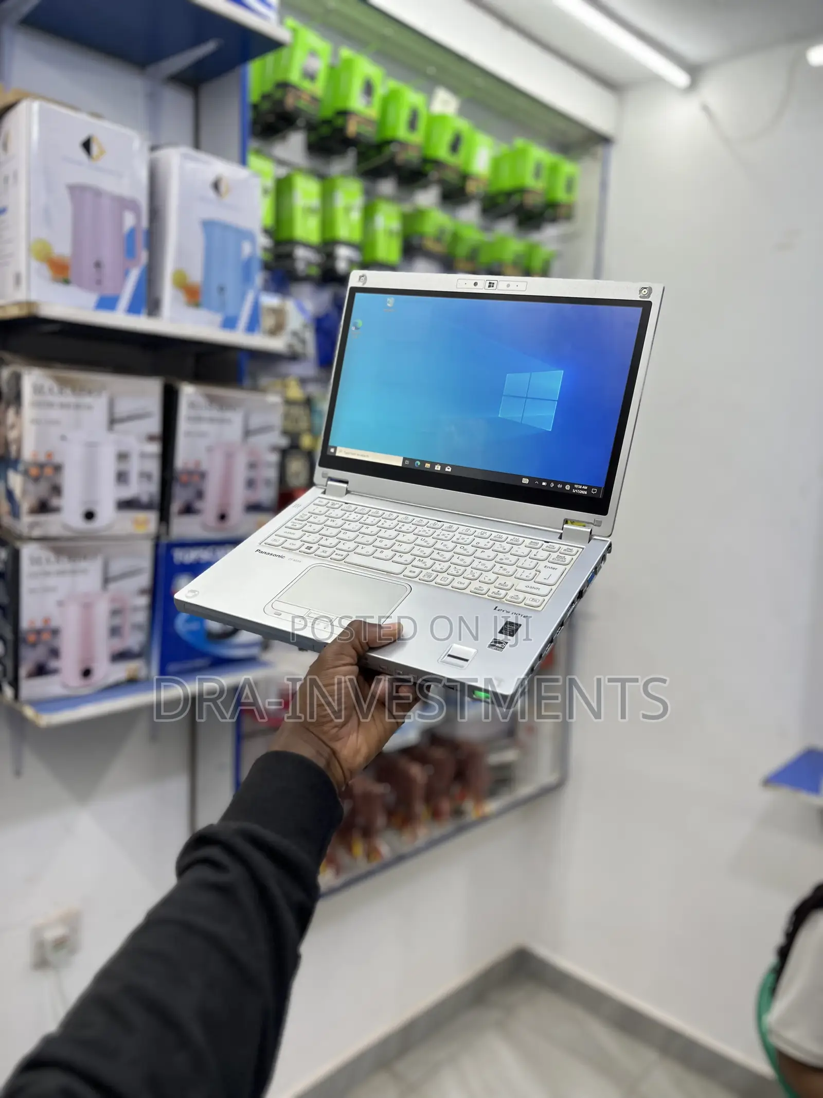Laptop HP 14-dq1088wm 4GB Intel Core i5 SSD 128GB