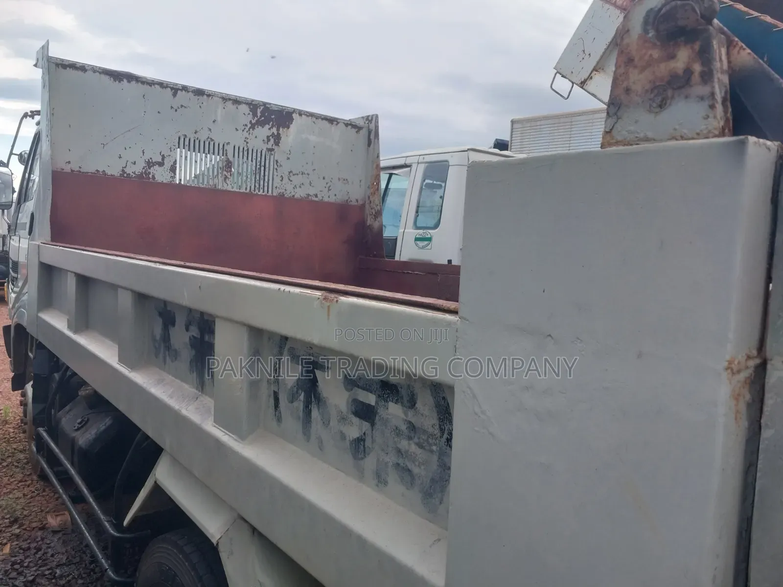 Hino 4 Ton Dump Truck 1991 White