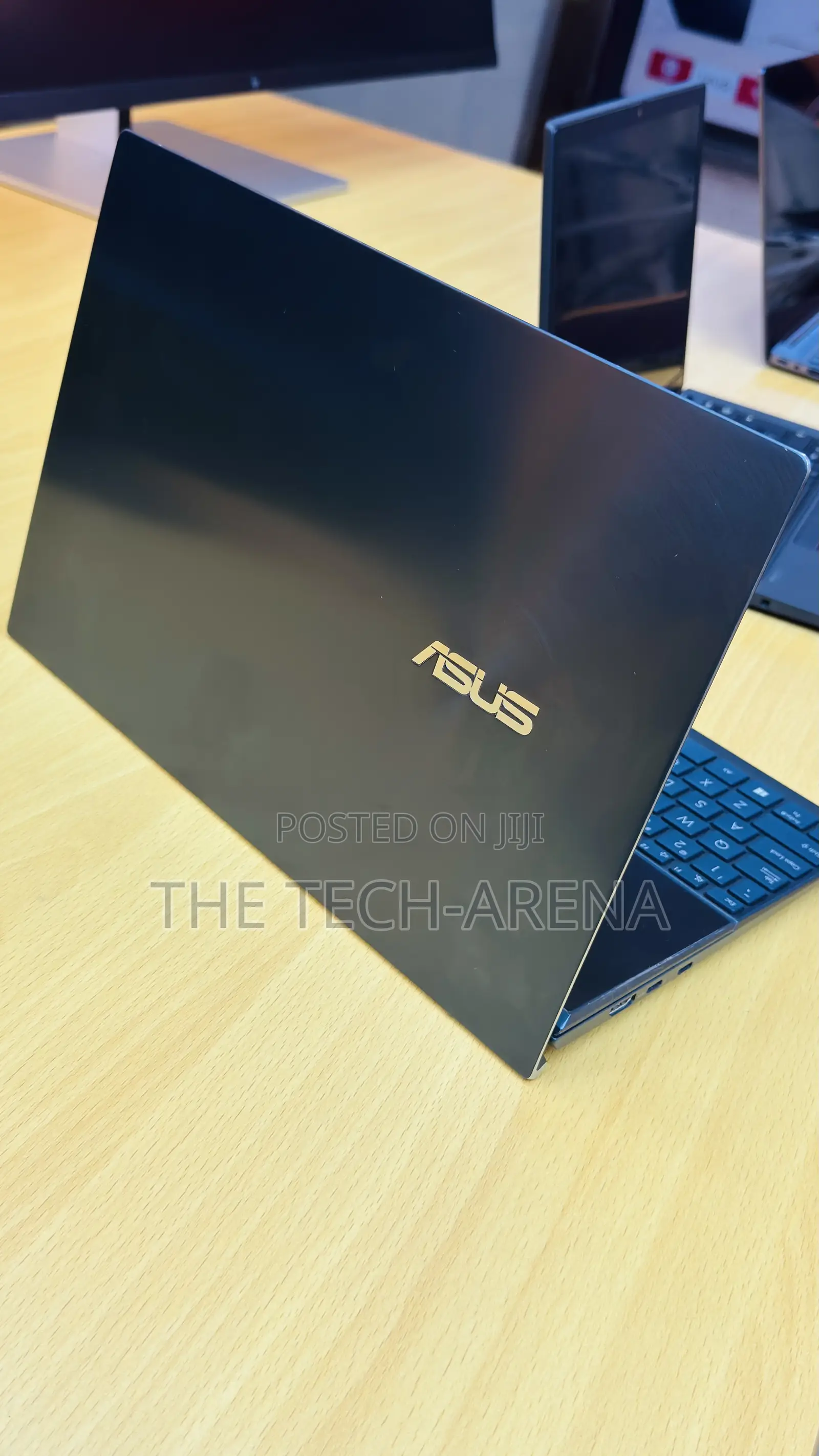 New Laptop Asus Zenbook Duo 14 16GB Intel Core i7 SSD 512GB