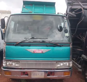Hino 4 Ton Green 1992