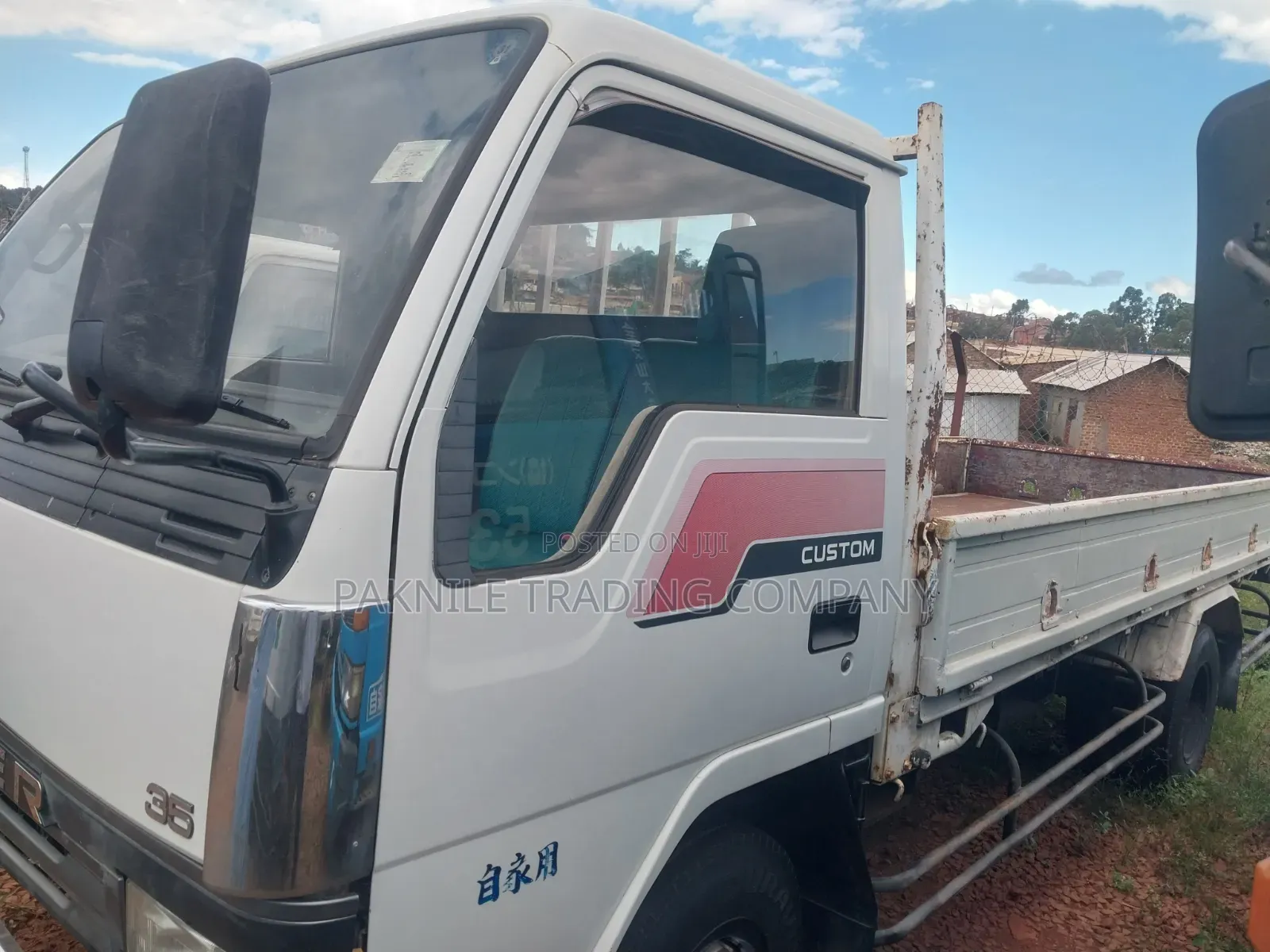 Mitsubishi Canter 4 Ton Truck 1993