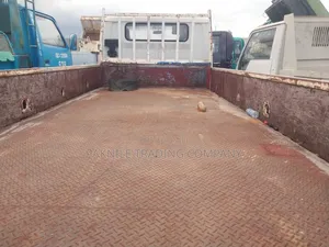 Mitsubishi Canter 4 Ton Truck 1993
