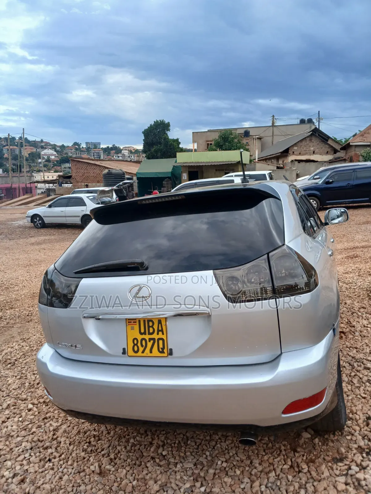 Toyota Harrier 2.5 Hybrid 4WD 2015 Silver