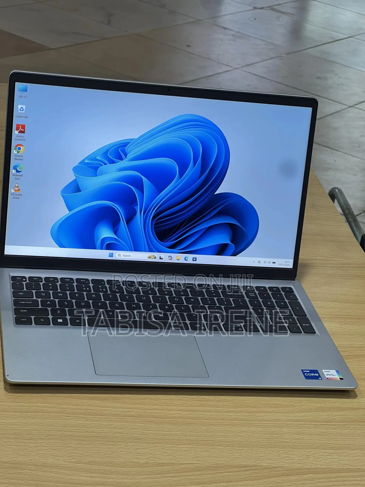 New Laptop Dell Inspiron 15 3521 16GB Intel Core i5 SSD 512GB