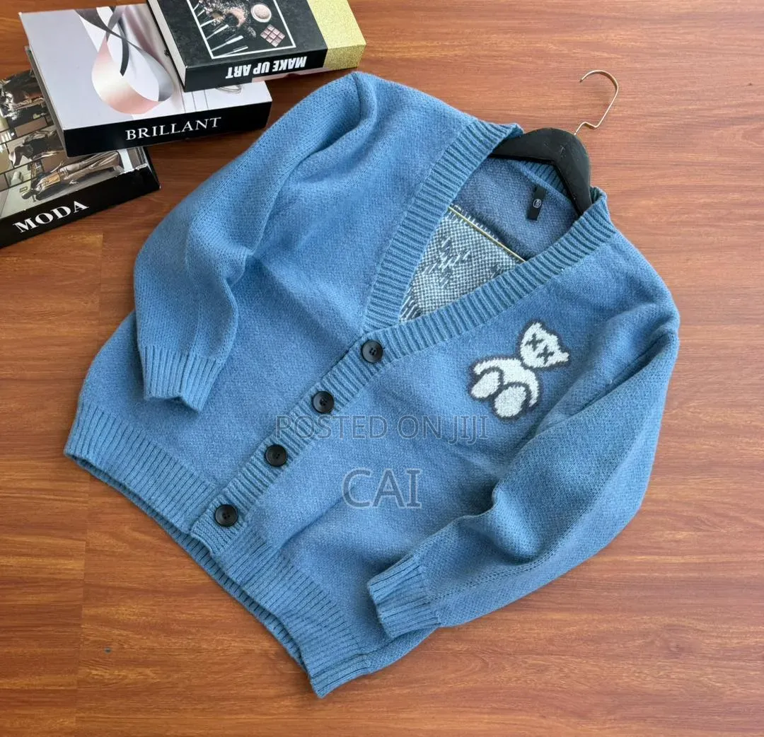 Light Blue, v-Neck Knitted Cardigan