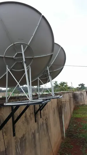 Satellite Dish Installer DSTV Startime Azam Arabsat