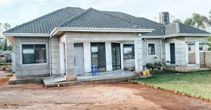 5bdrm House in Gayaza Busukuma for sale