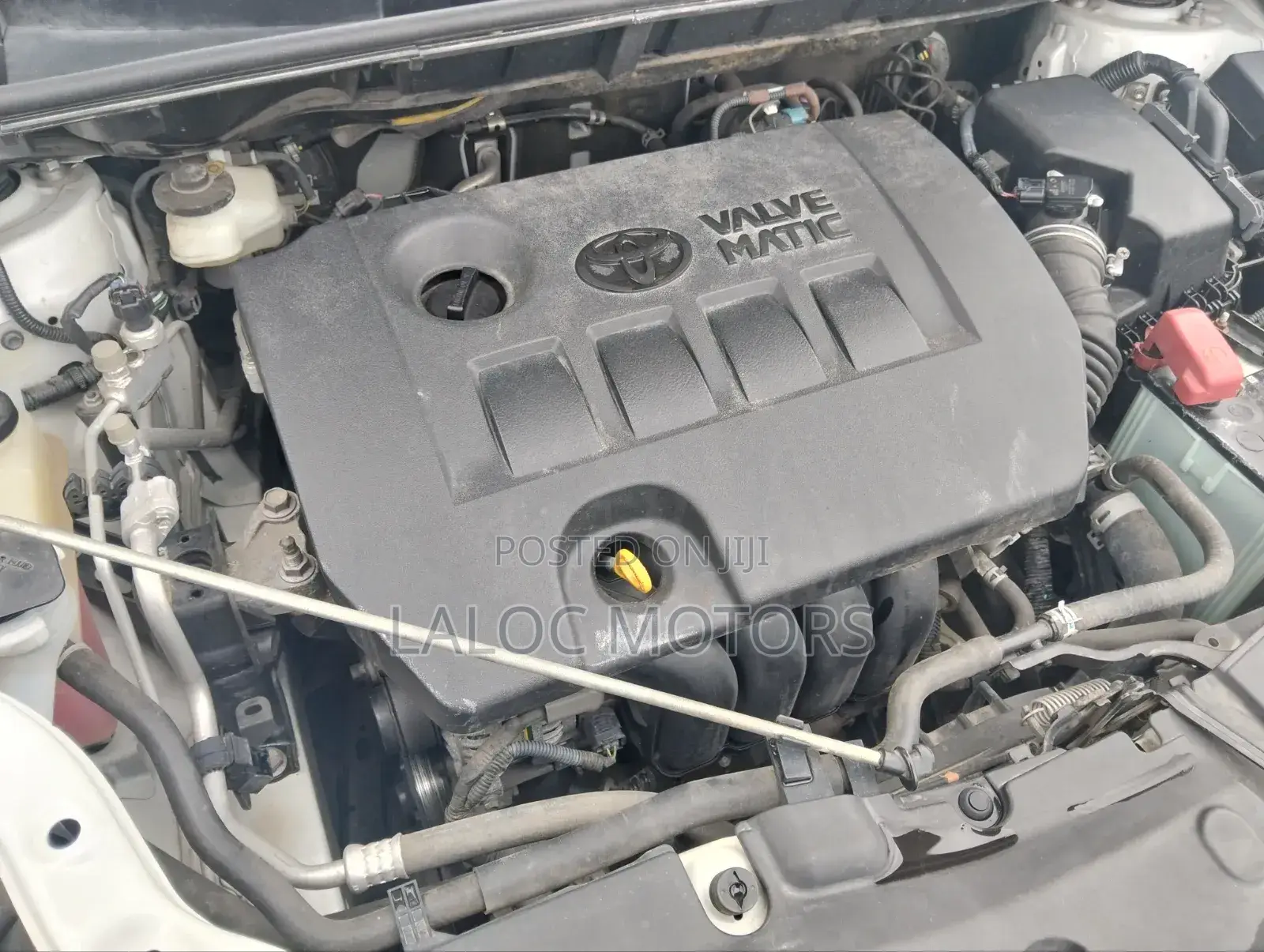 Toyota ISIS 1.8 L 2WD 2012 White