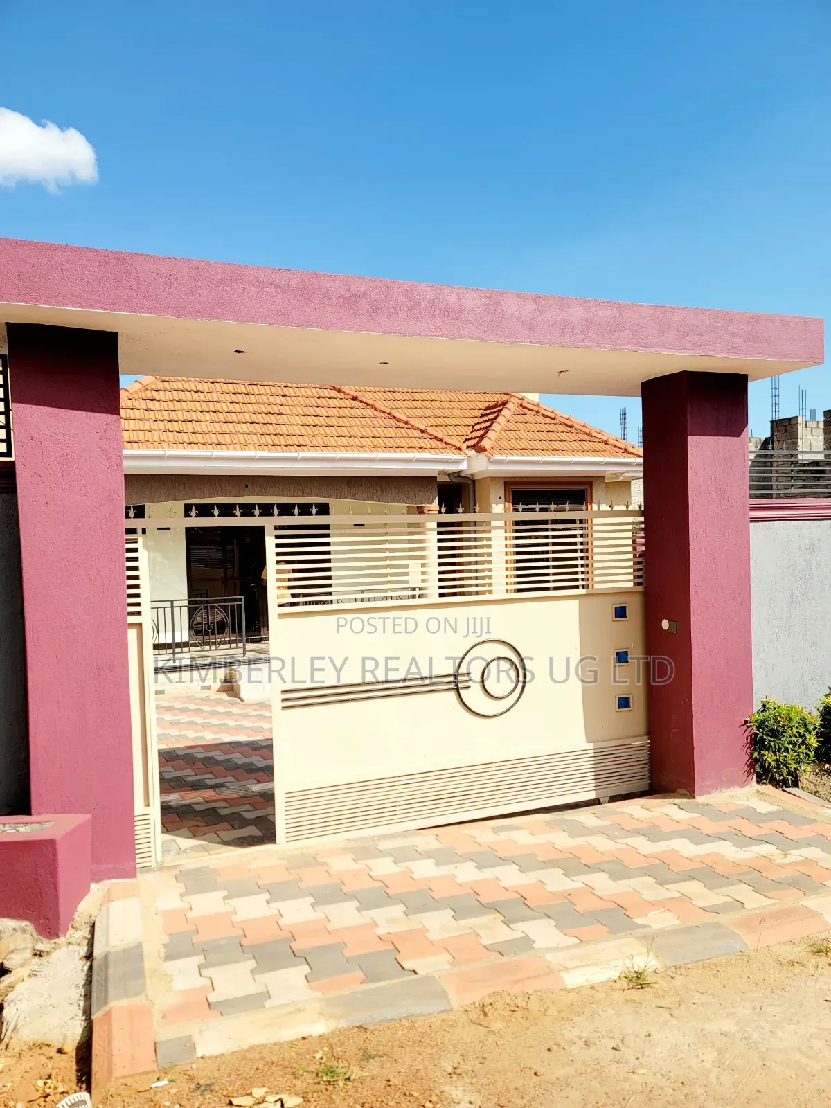 3bdrm House in Ssisa for sale
