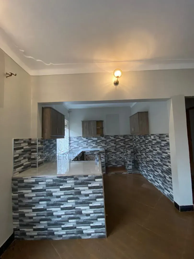 4bdrm House in Ssisa for sale
