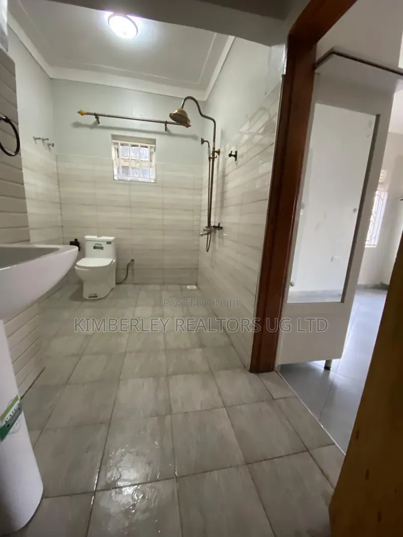 4bdrm House in Ssisa for sale
