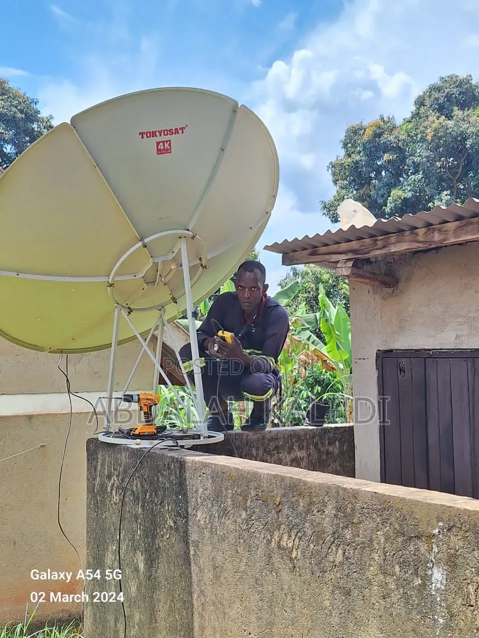 Professional Satellite Dish Installers DSTV Signals Repairs