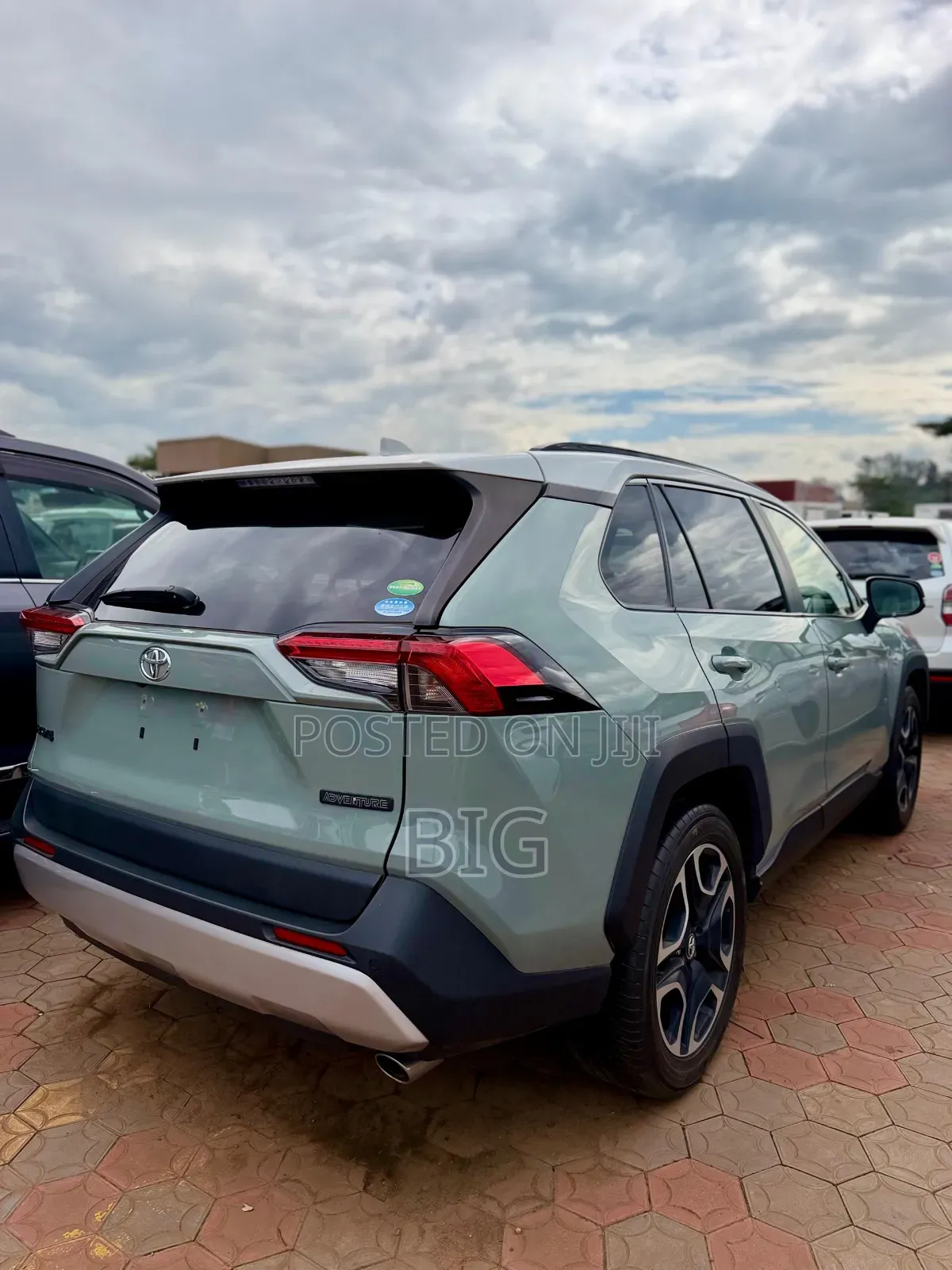 Toyota RAV4 Adventure 2019 Green