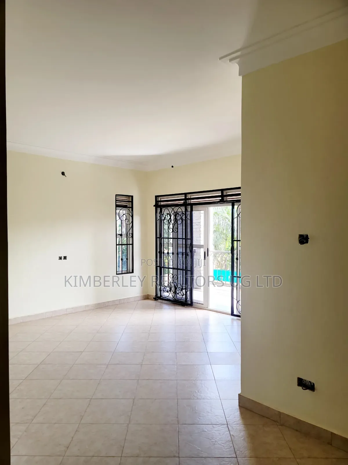 4bdrm House in Ssisa for sale