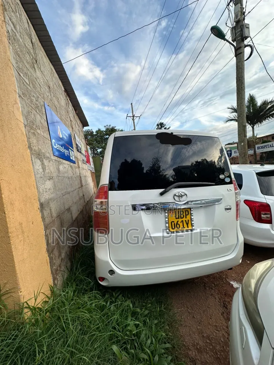 Toyota Noah 2009 White