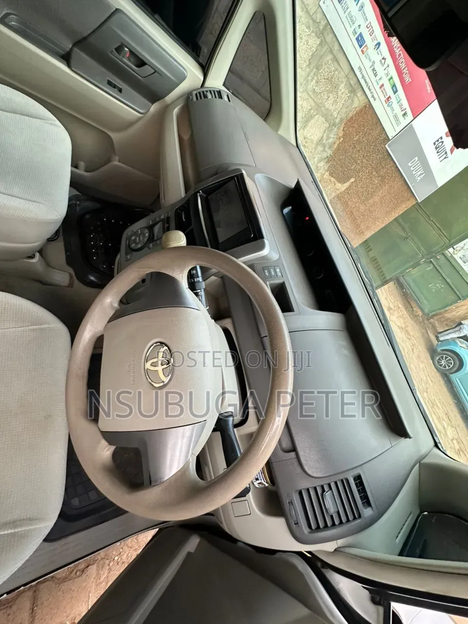Toyota Noah 2009 White