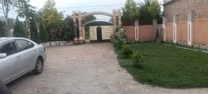 Furnished 8bdrm House in Nakasongola TC for sale