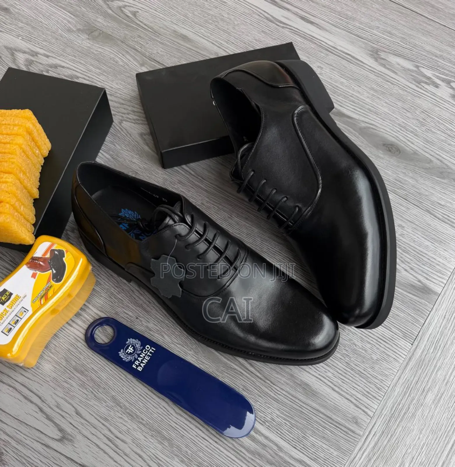 Black Leather Franco Barnetti Lace-Up Dress Shoes With a Durable