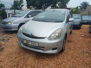 Toyota Wish 2006 Silver